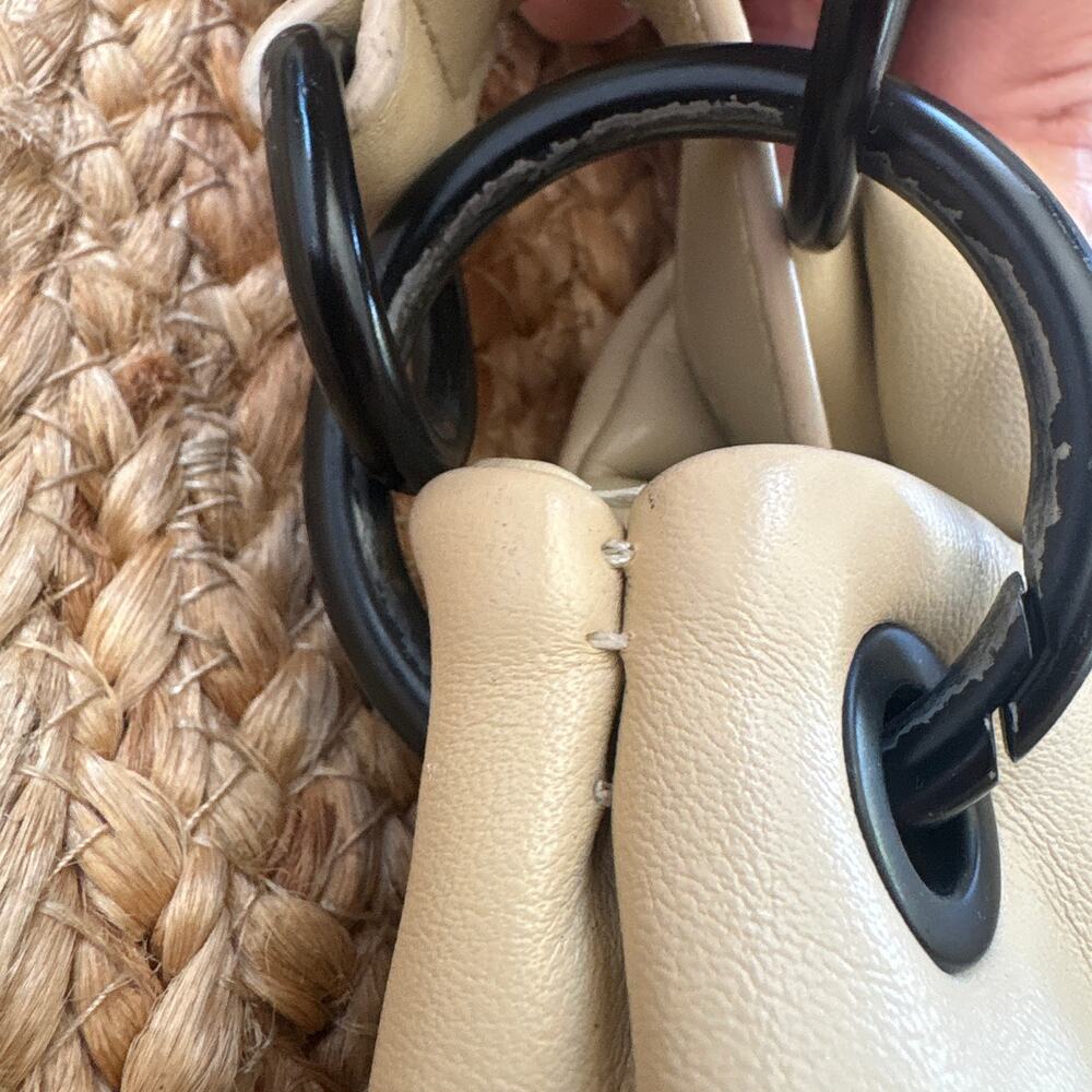 Ted Baker London Jamye Quilted Faux Leather Crossbody Bag Ivory Cream - Picture 7 of 13